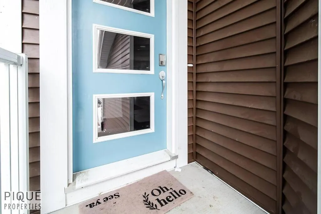 Urbanutopia*Luxury Home*King Bed*Patio/Bbq*Sleep16 Edmonton